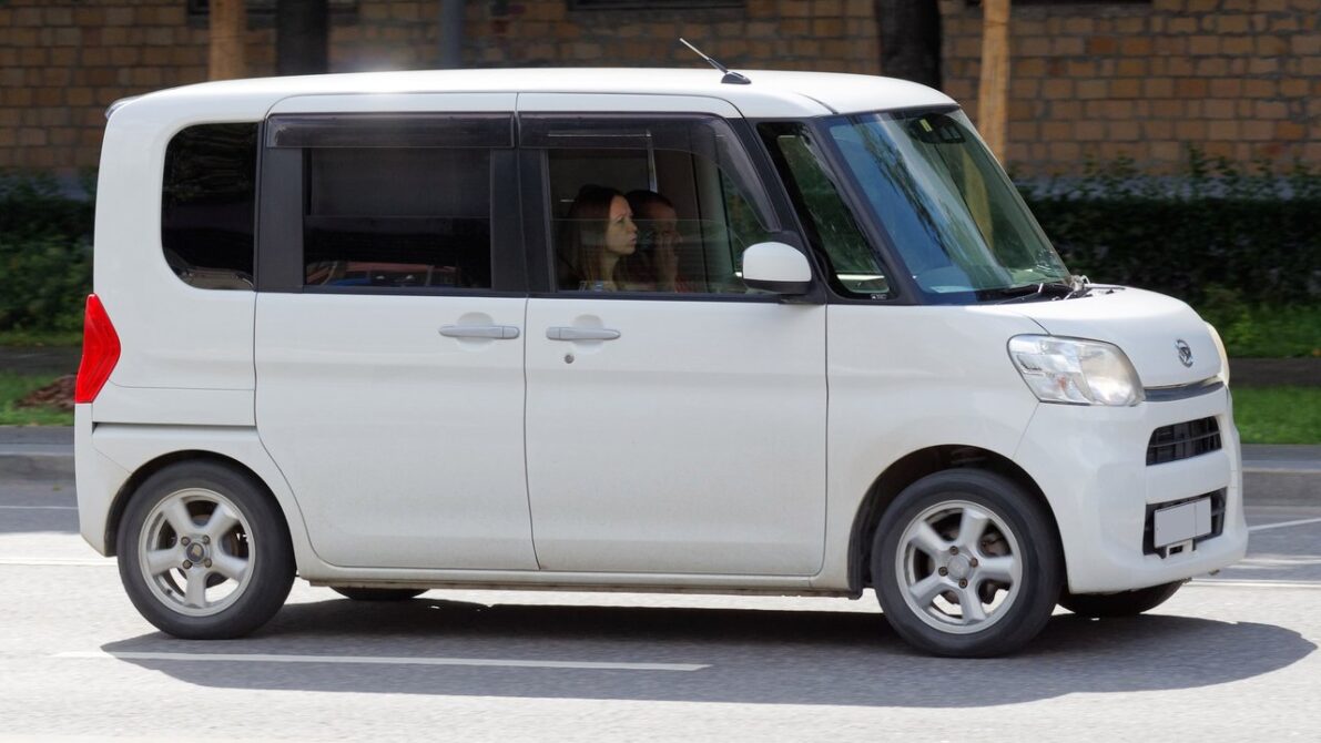 あおり運転されやすい車の特徴