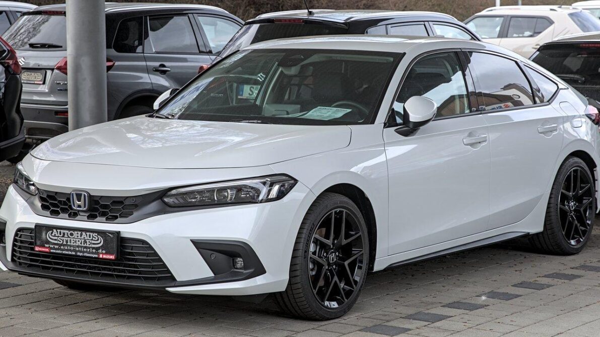 乗り潰すか買い替えるかの比較