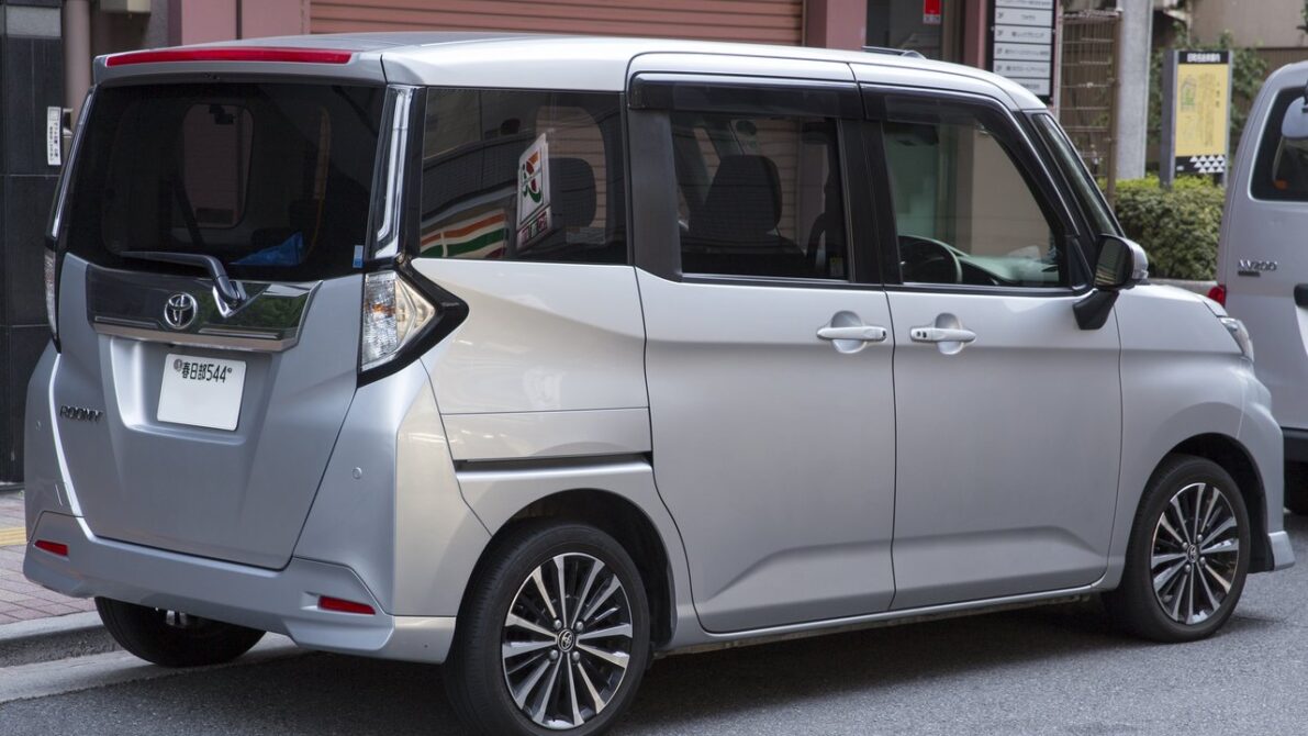 新型ルーミーの外装・内装変更点