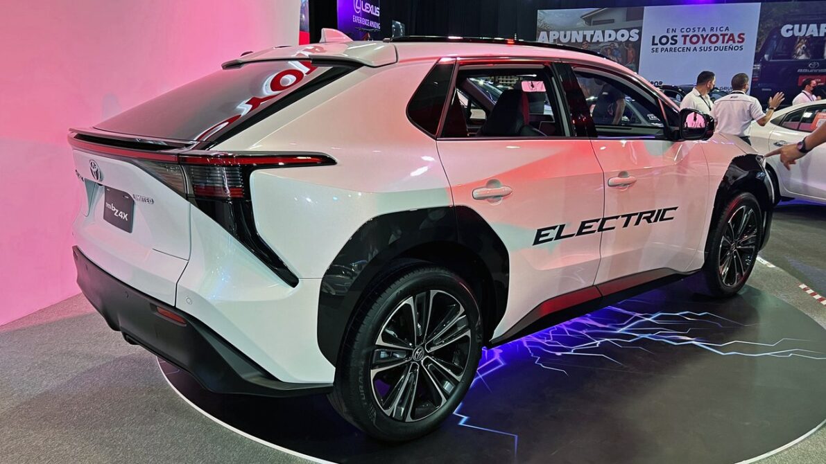 トレイルシーカーとbZ4Xツーリングの比較