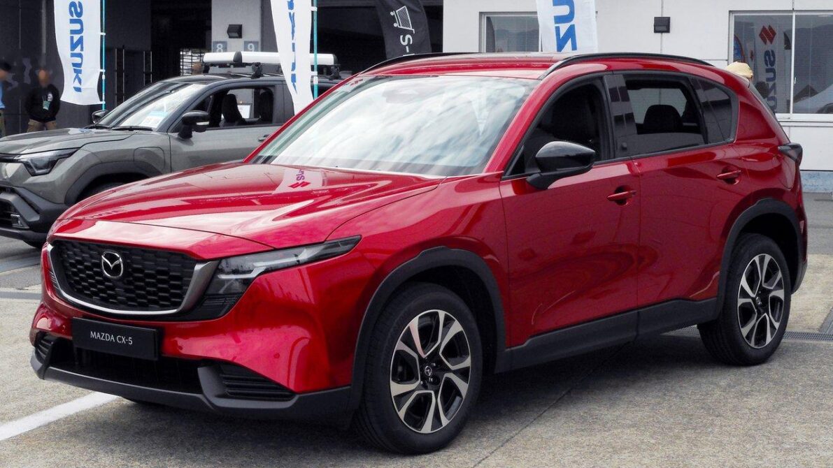新型CX-5と現行CX-5のスペック比較