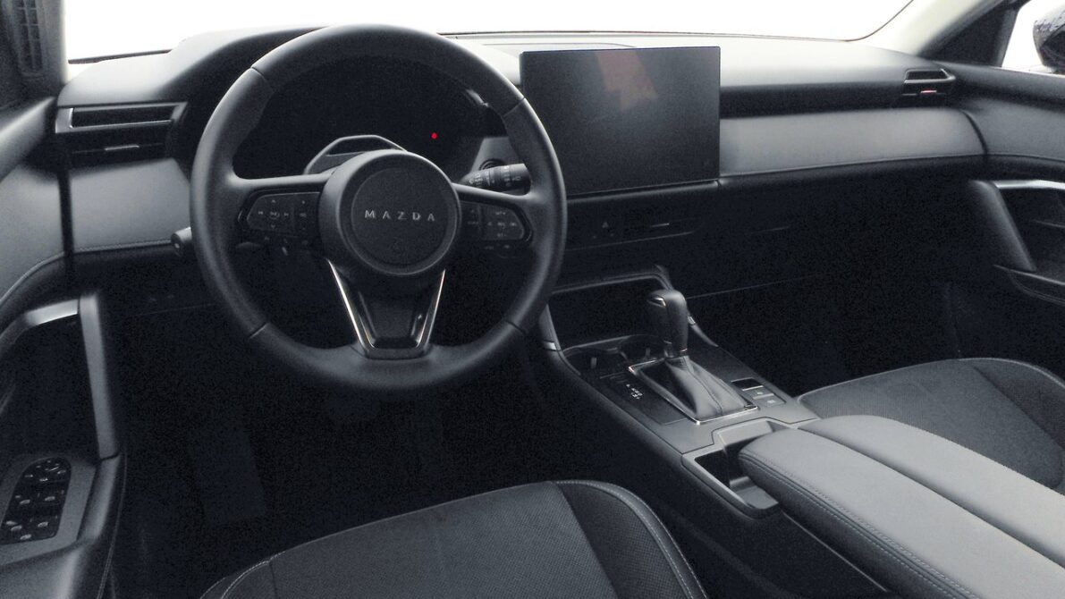 新型CX-5とライバル車の比較