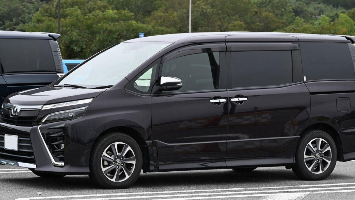 ノア・ヴォクシーのガソリン4WD廃止と中古市場への影響