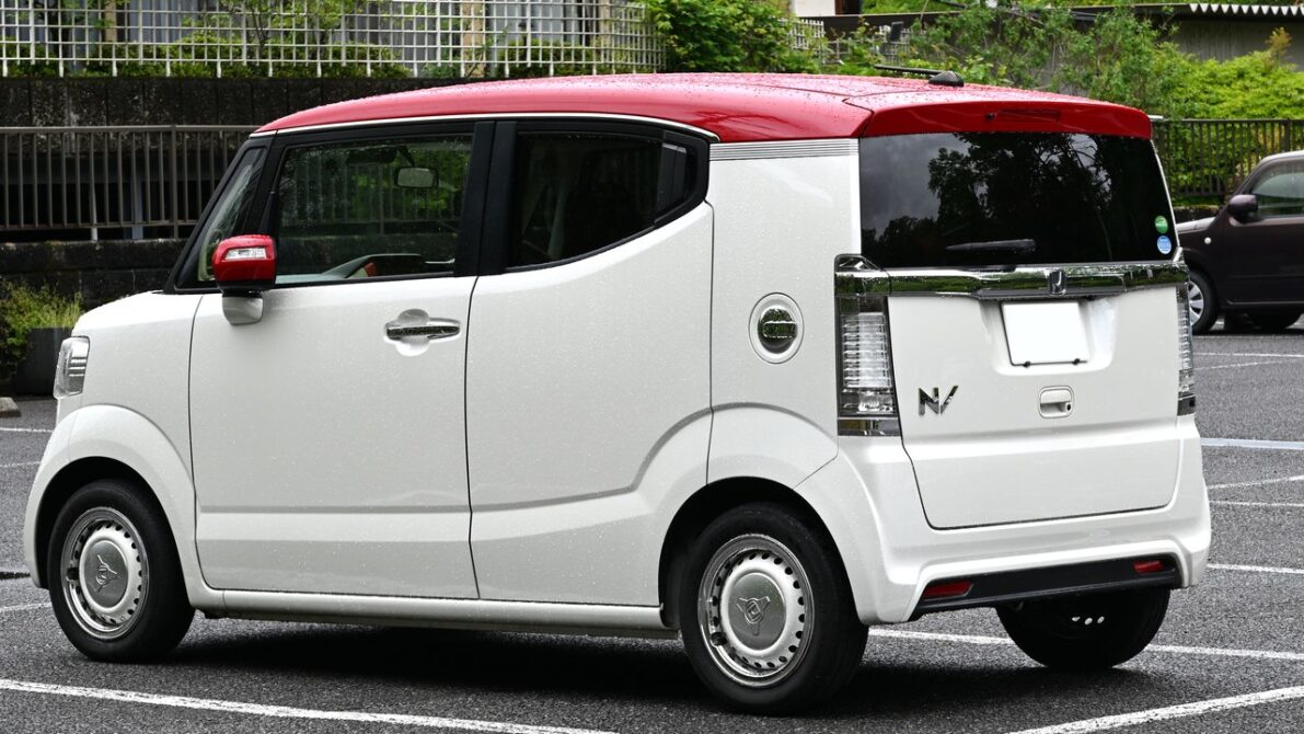 N-BOX リア