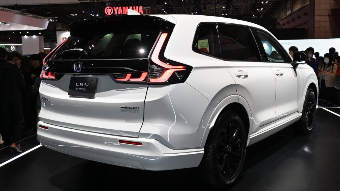 新型CR-V e:HEV リア