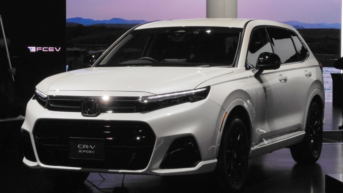 新型CR-V e:HEV フロント
