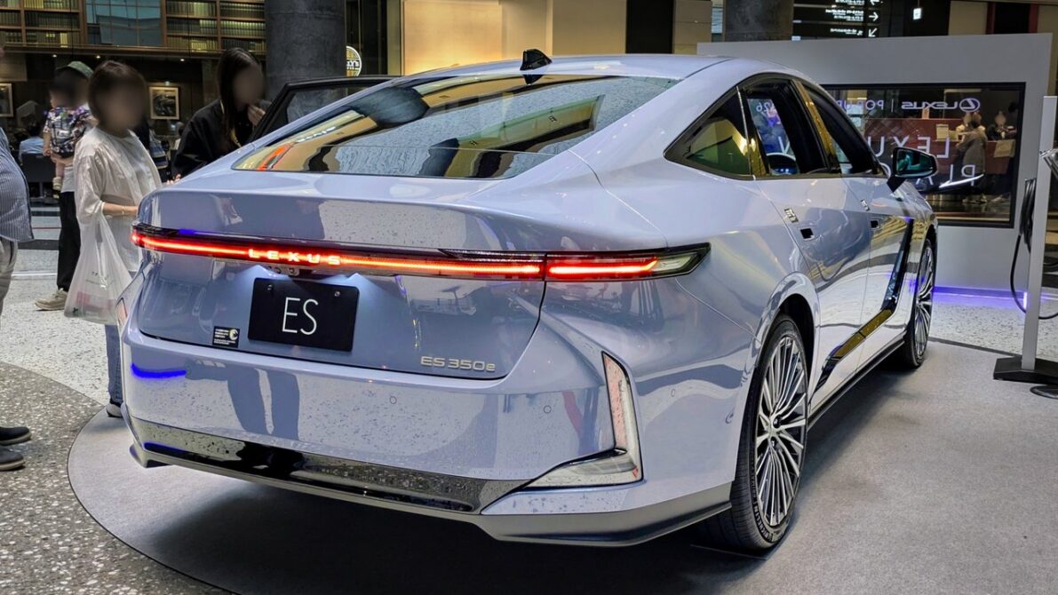 HEV(ES350h)と BEV(ES350e/500e)どっちを選ぶべきか