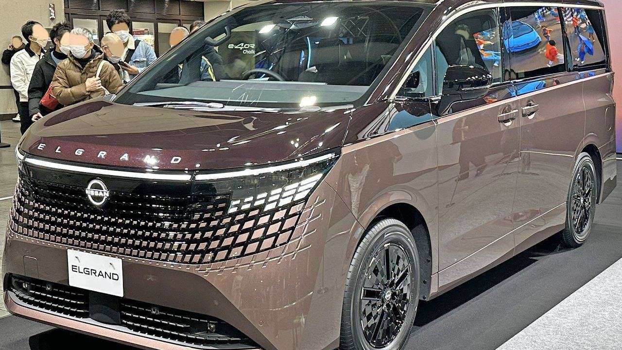 新型エルグランドE53のフロントスタイル